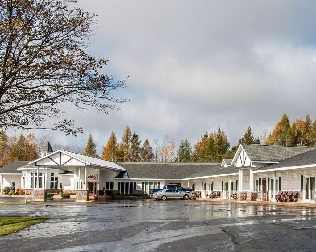 Econo Lodge Lakeshore Manistique Εξωτερικό φωτογραφία